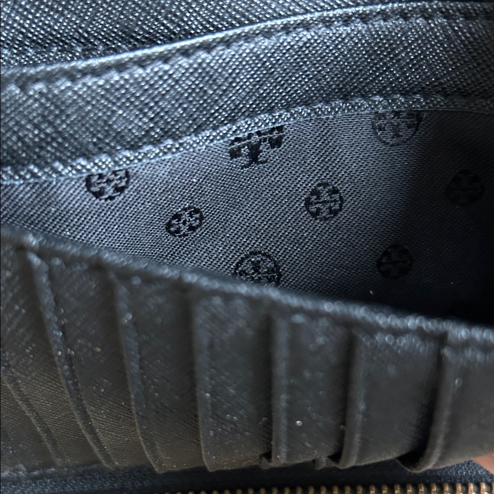 Tory Burch Black Patterned Wallet - image 4